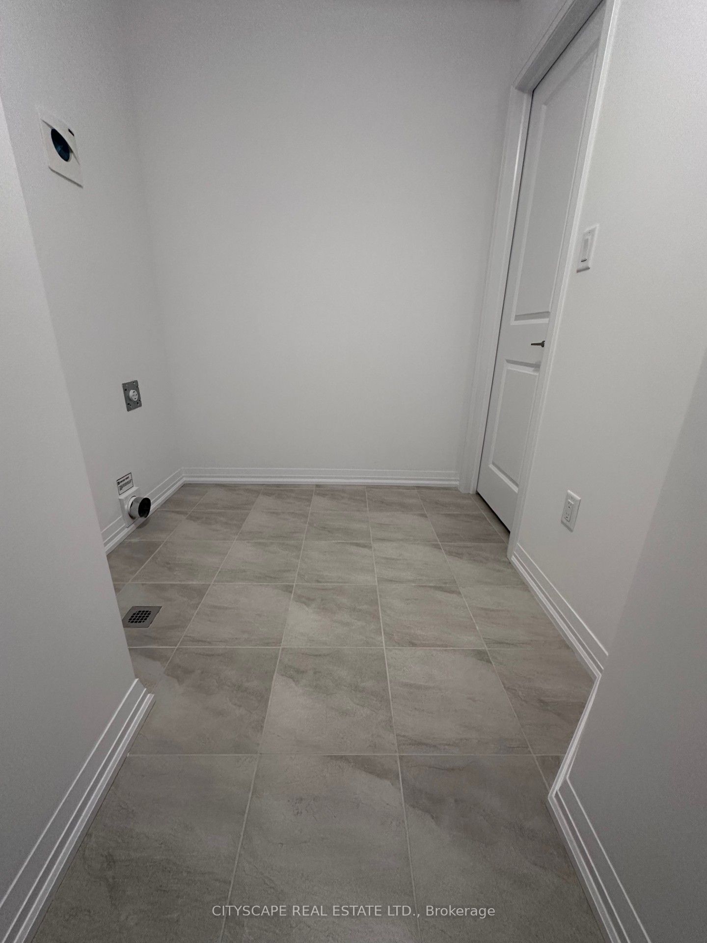 Photo 32 of 12 Whelan Court, Thorold, Hurricane/Merrittville — HOMEH