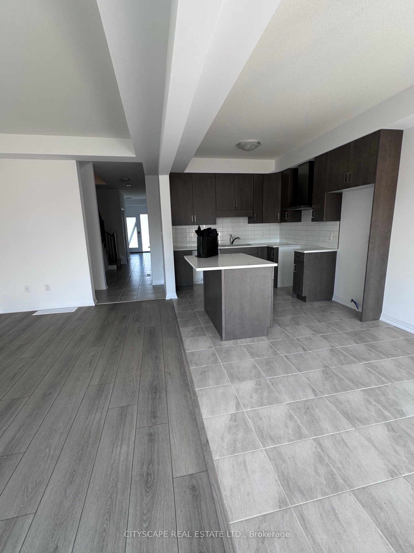 Photo 24 of 12 Whelan Court, Thorold, Hurricane/Merrittville — HOMEH