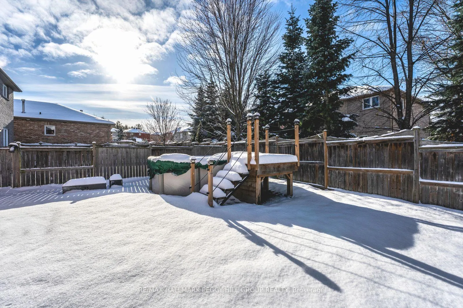 Photo 15 of 6 Laurelwood Lane, Barrie, Ardagh — HOMEH