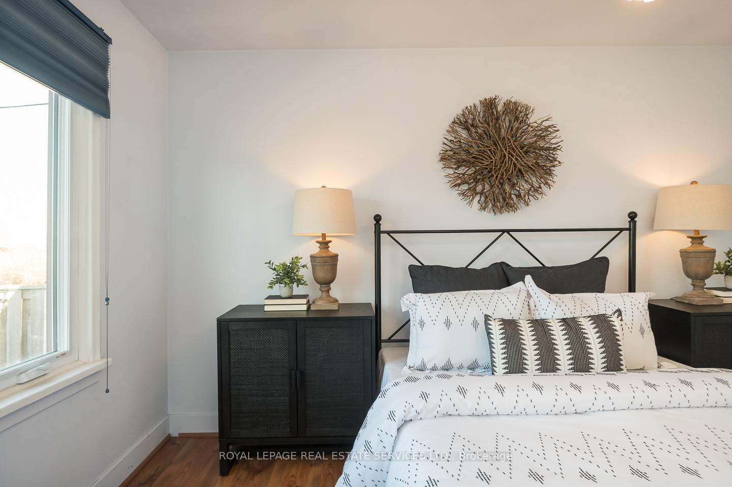 Photo 11 of 19 Munro Street, Thorold, Thorold Downtown — HOMEH