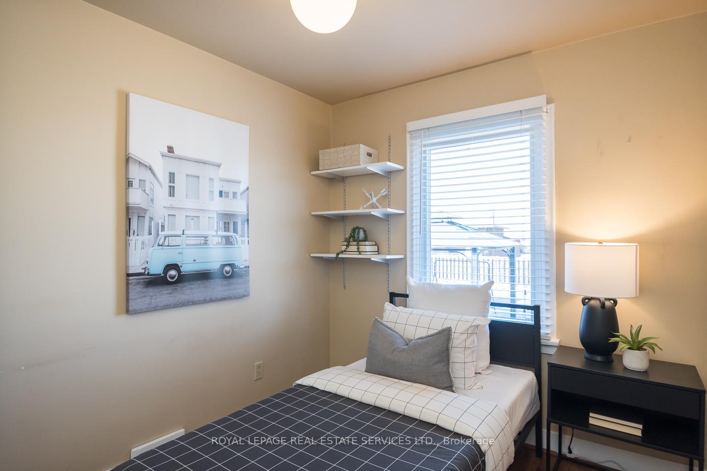 Photo 13 of 19 Munro Street, Thorold, Thorold Downtown — HOMEH