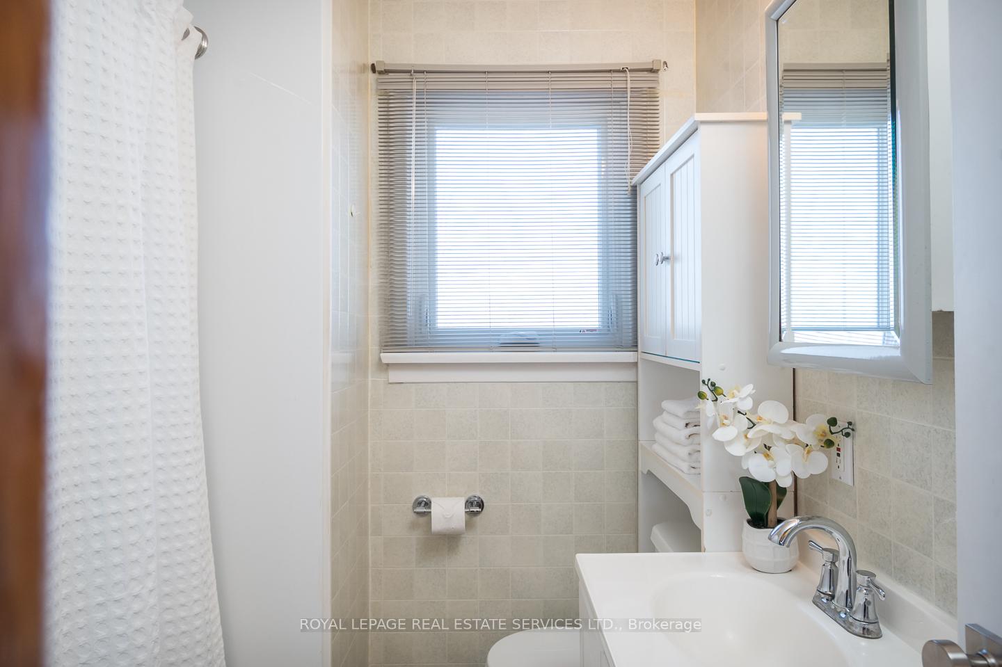 Photo 15 of 19 Munro Street, Thorold, Thorold Downtown — HOMEH