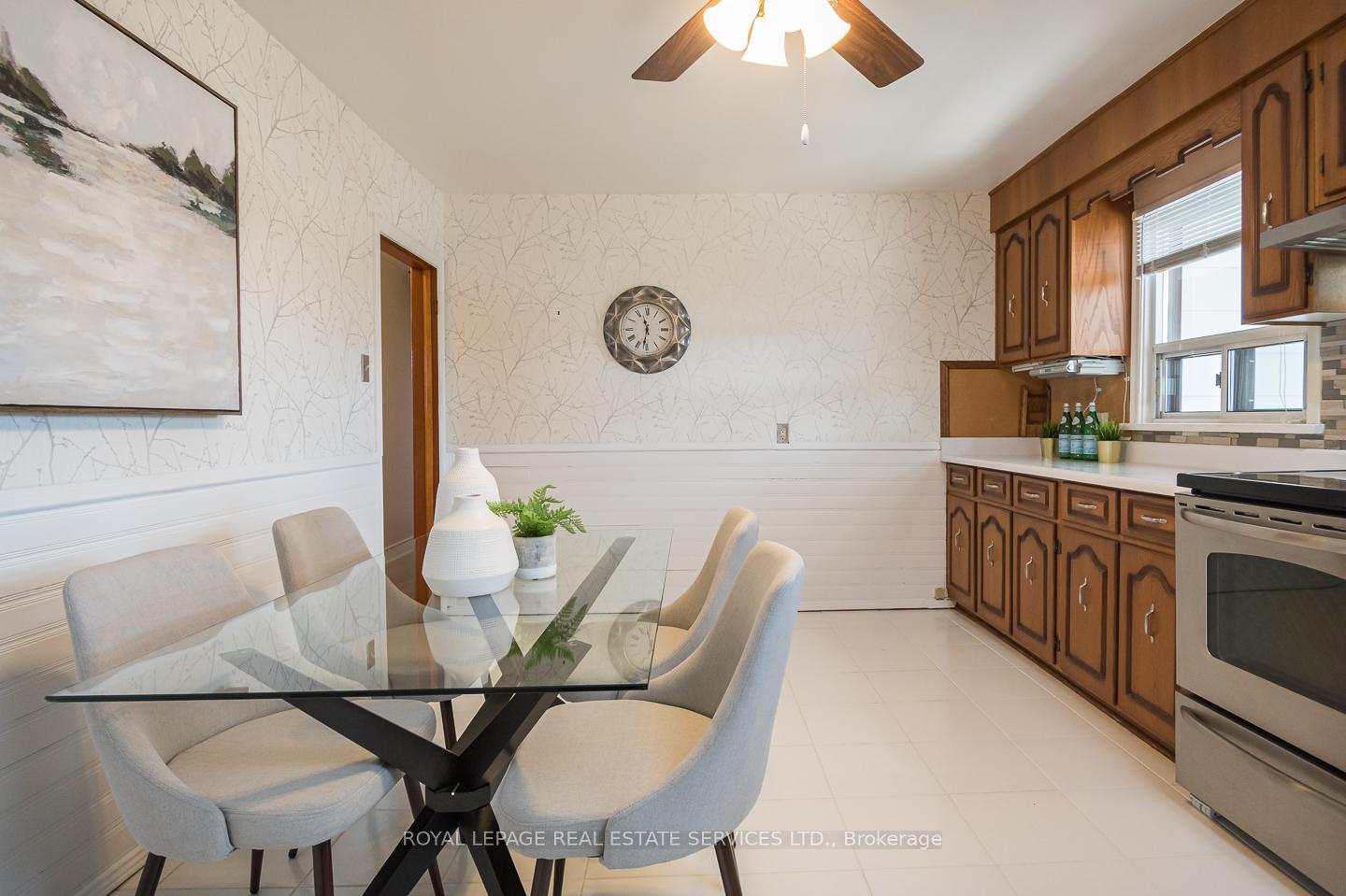 Photo 22 of 19 Munro Street, Thorold, Thorold Downtown — HOMEH