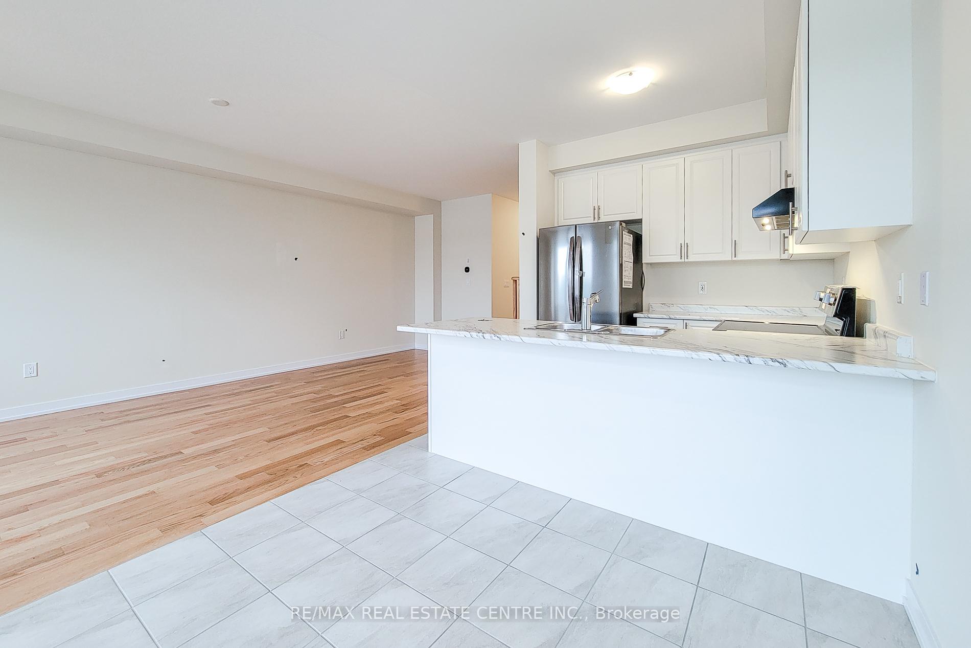 Photo 14 of 22 Lemon Avenue, Thorold, Hurricane/Merrittville — HOMEH