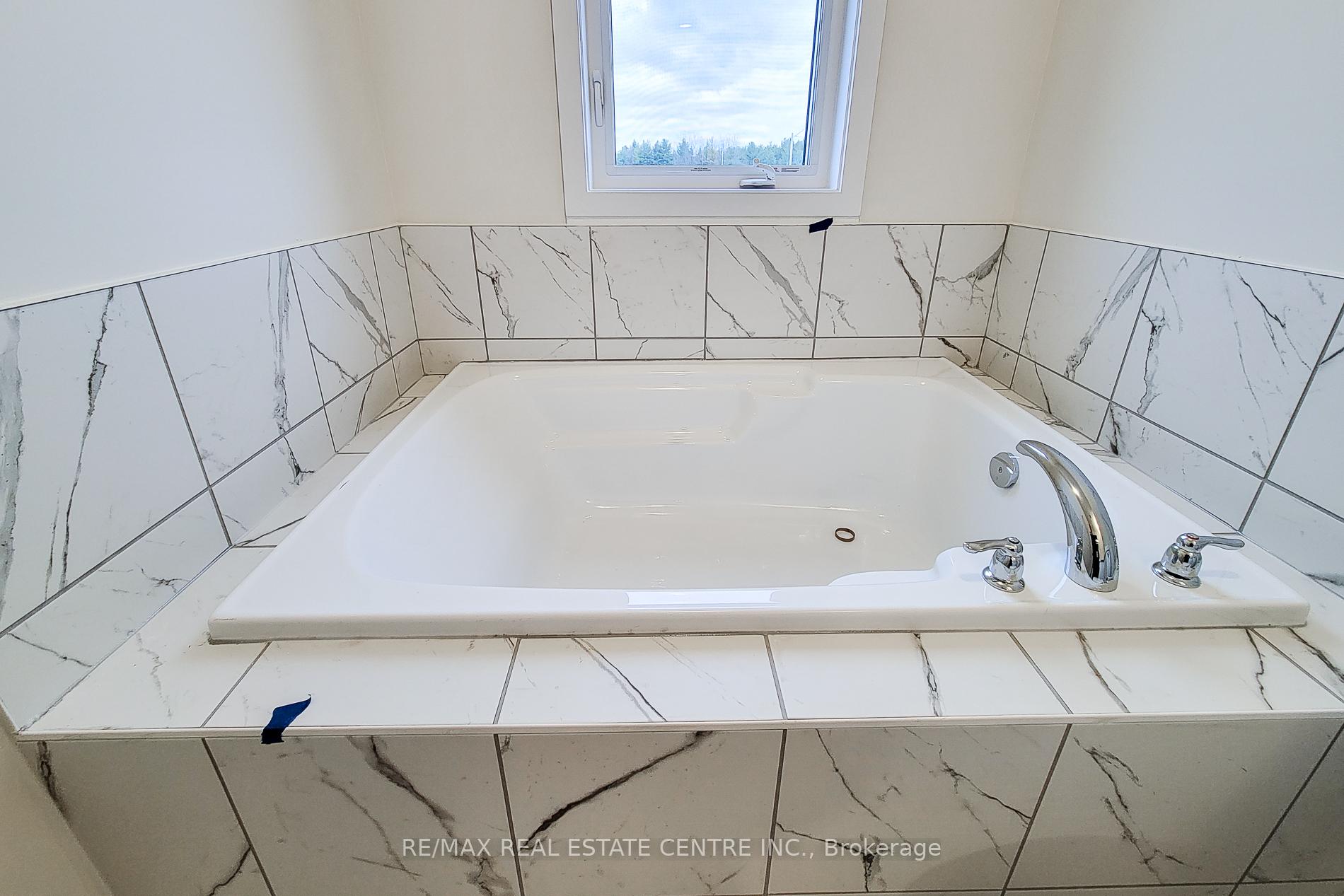 Photo 28 of 22 Lemon Avenue, Thorold, Hurricane/Merrittville — HOMEH