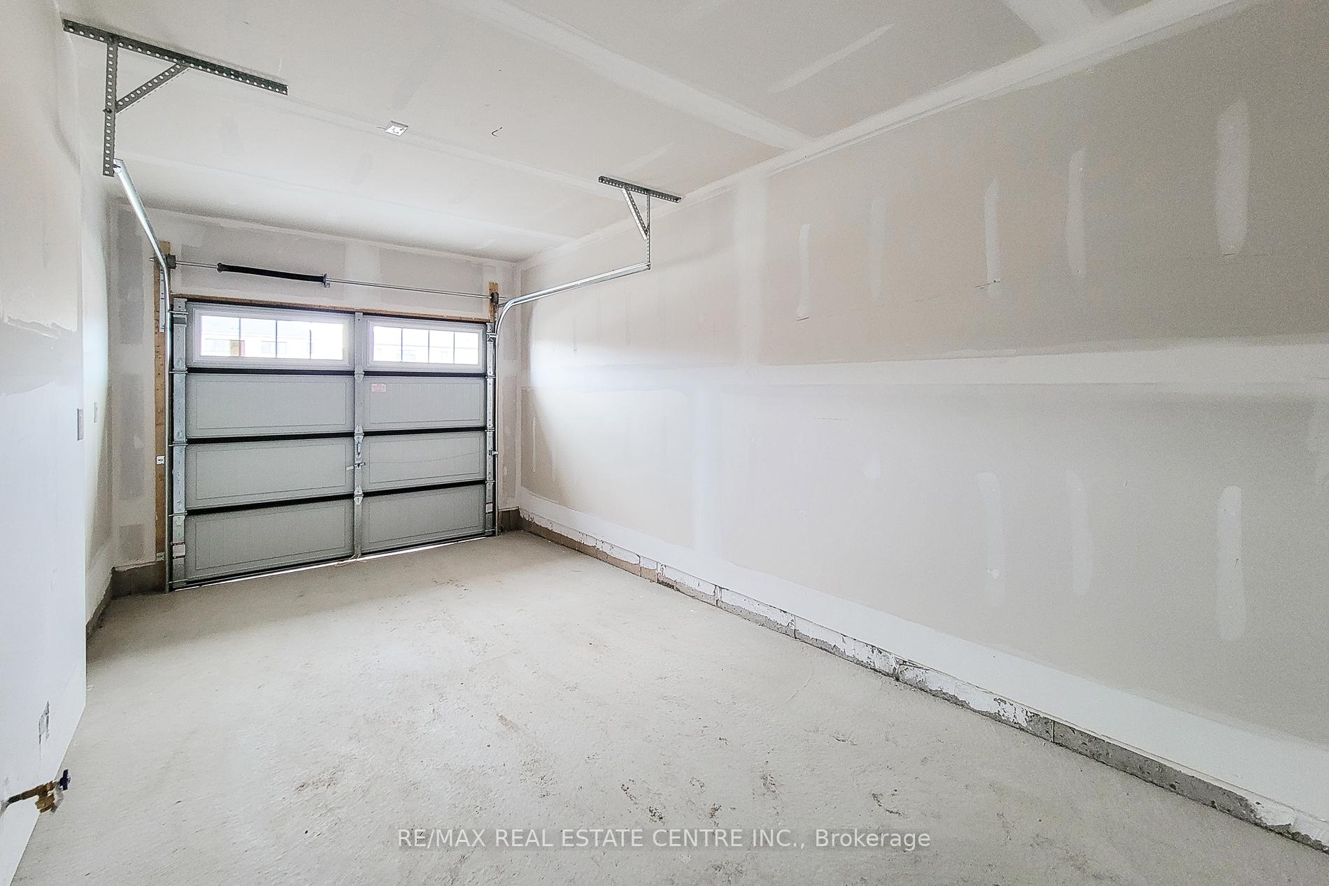 Photo 34 of 22 Lemon Avenue, Thorold, Hurricane/Merrittville — HOMEH