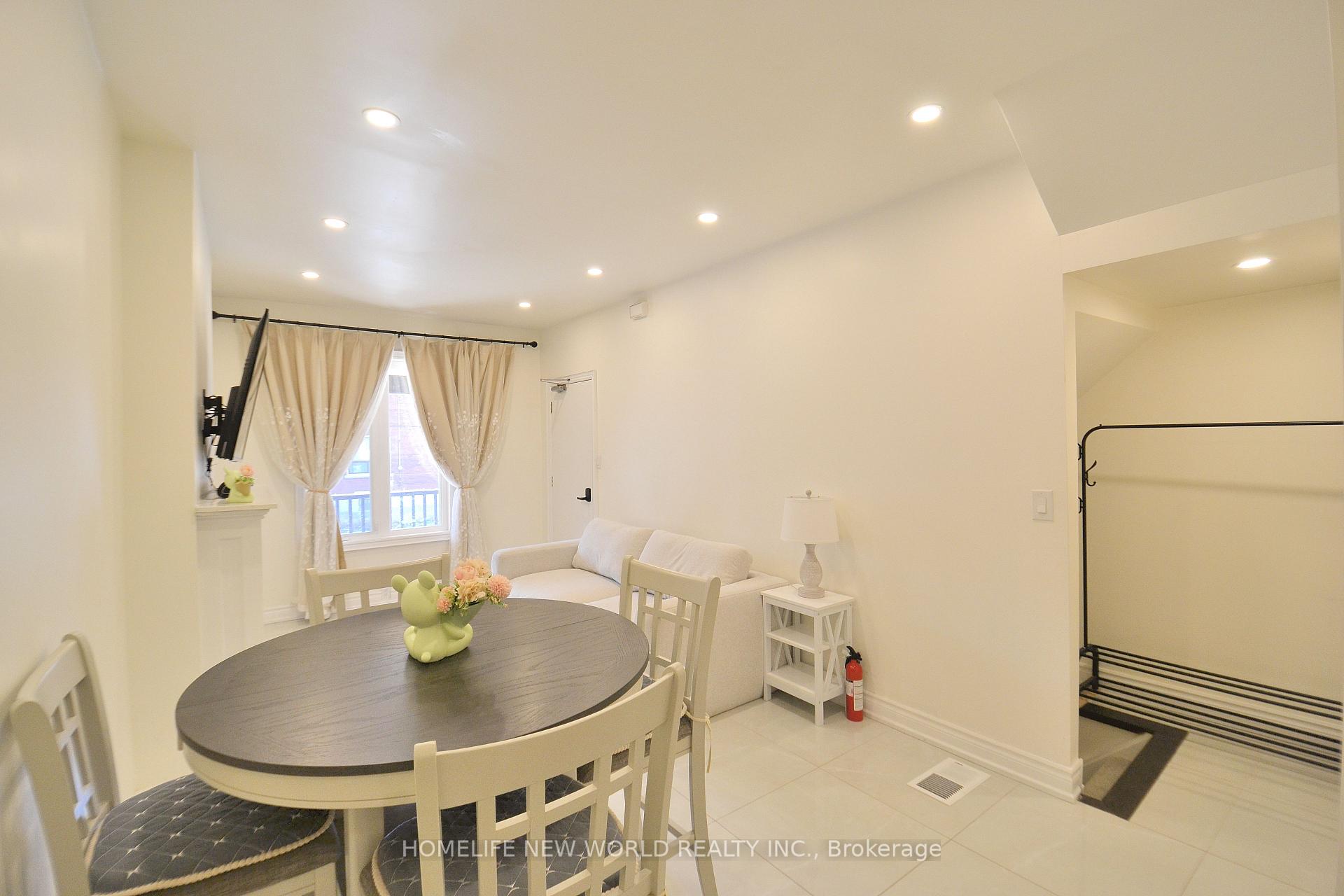 Photo 5 of Unit 1, 30 Barton Avenue, Toronto, The Annex — HOMEH