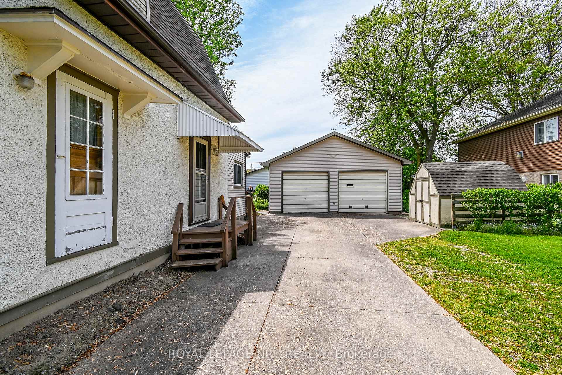 Photo 3 of 99 Welland Street N, Thorold, Thorold Downtown — HOMEH