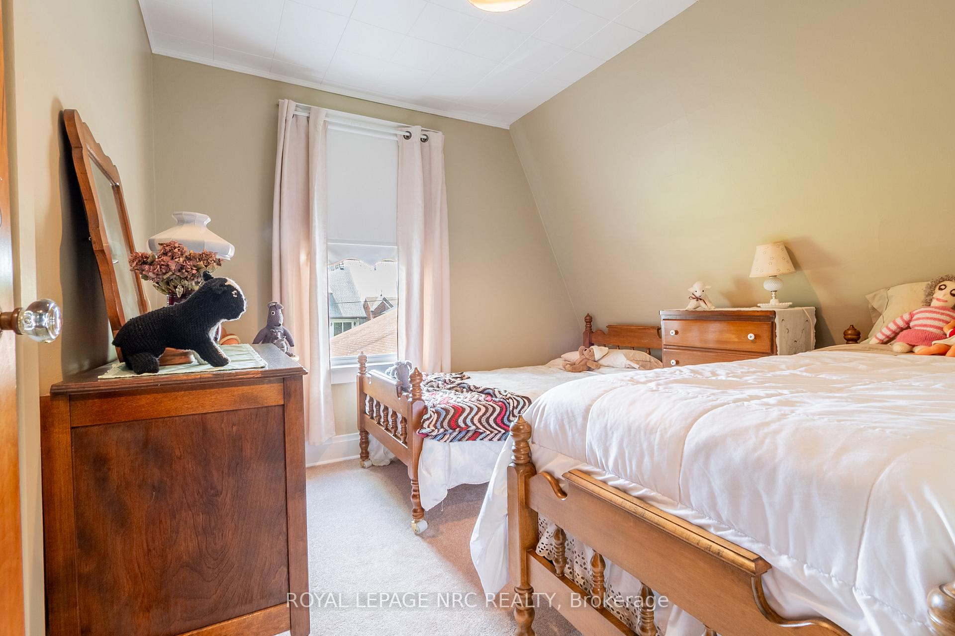 Photo 17 of 99 Welland Street N, Thorold, Thorold Downtown — HOMEH