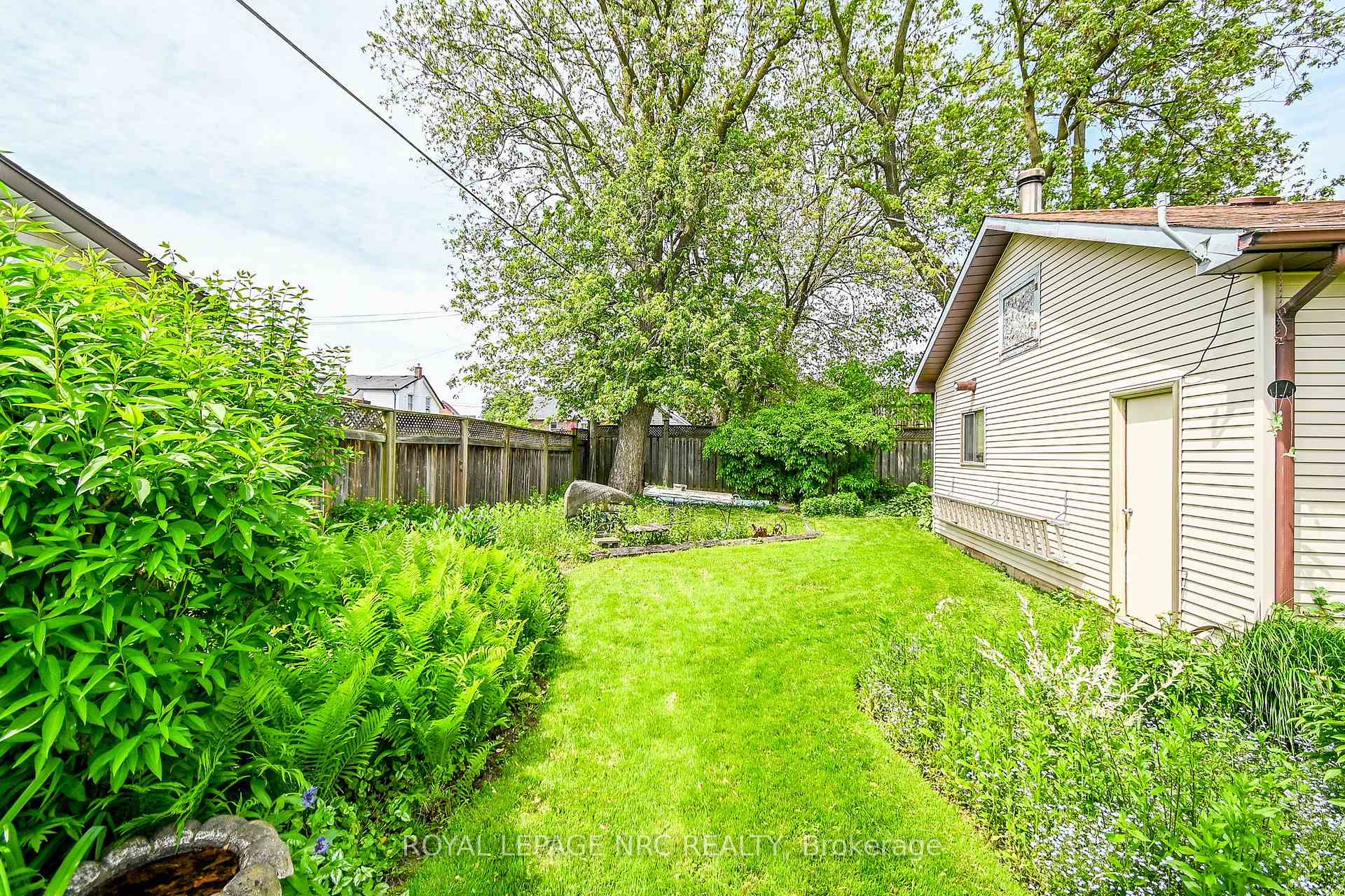 Photo 24 of 99 Welland Street N, Thorold, Thorold Downtown — HOMEH