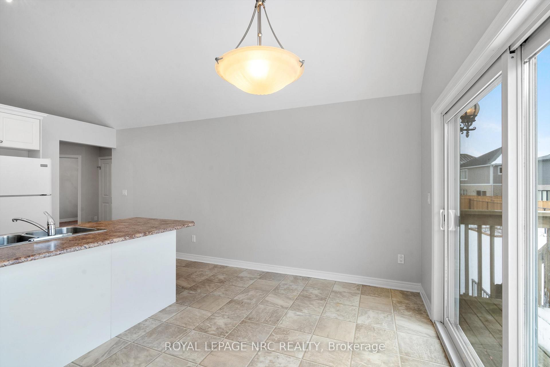 Photo 13 of 153 Winterberry Boulevard, Thorold, Confederation Heights — HOMEH
