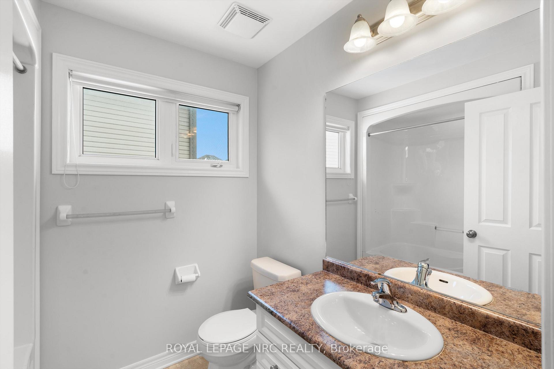 Photo 16 of 153 Winterberry Boulevard, Thorold, Confederation Heights — HOMEH