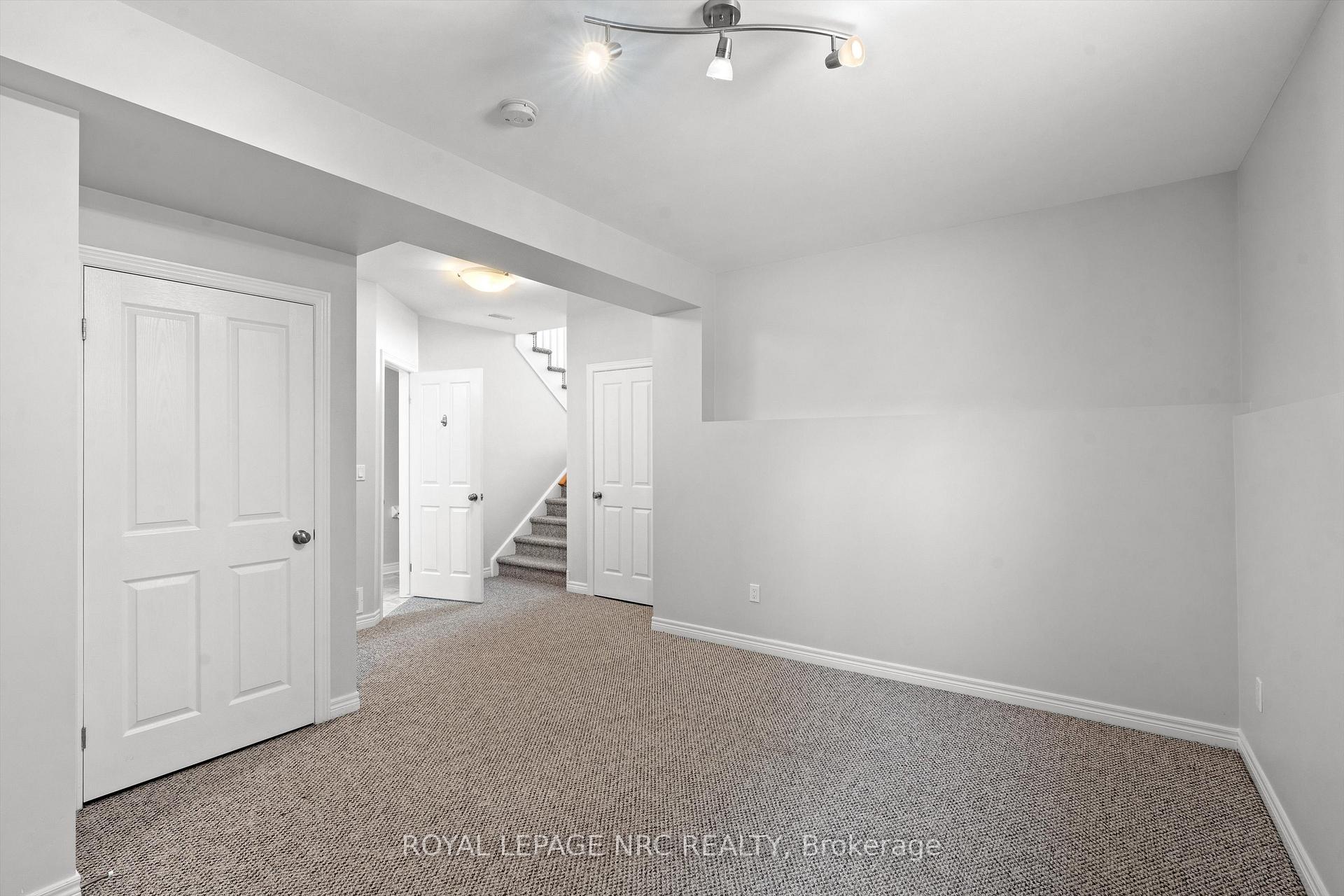 Photo 27 of 153 Winterberry Boulevard, Thorold, Confederation Heights — HOMEH