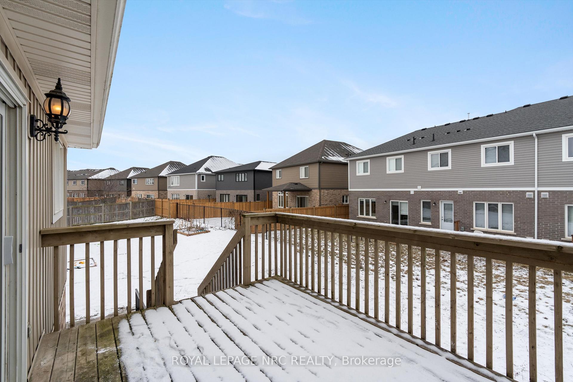 Photo 32 of 153 Winterberry Boulevard, Thorold, Confederation Heights — HOMEH
