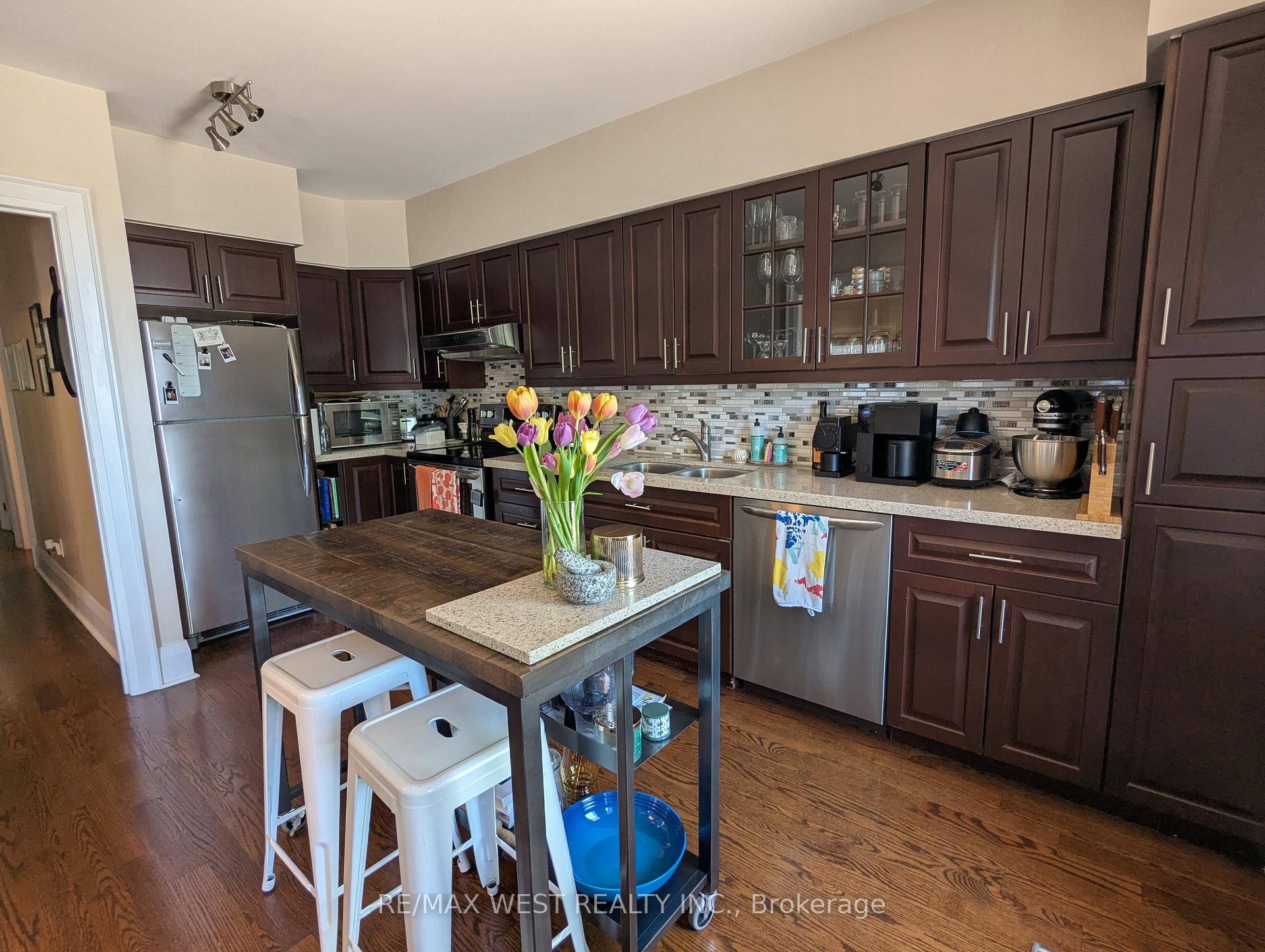 Photo 6 of Unit 2nd Flr, 81 Regal Road, Toronto, Wychwood — HOMEH