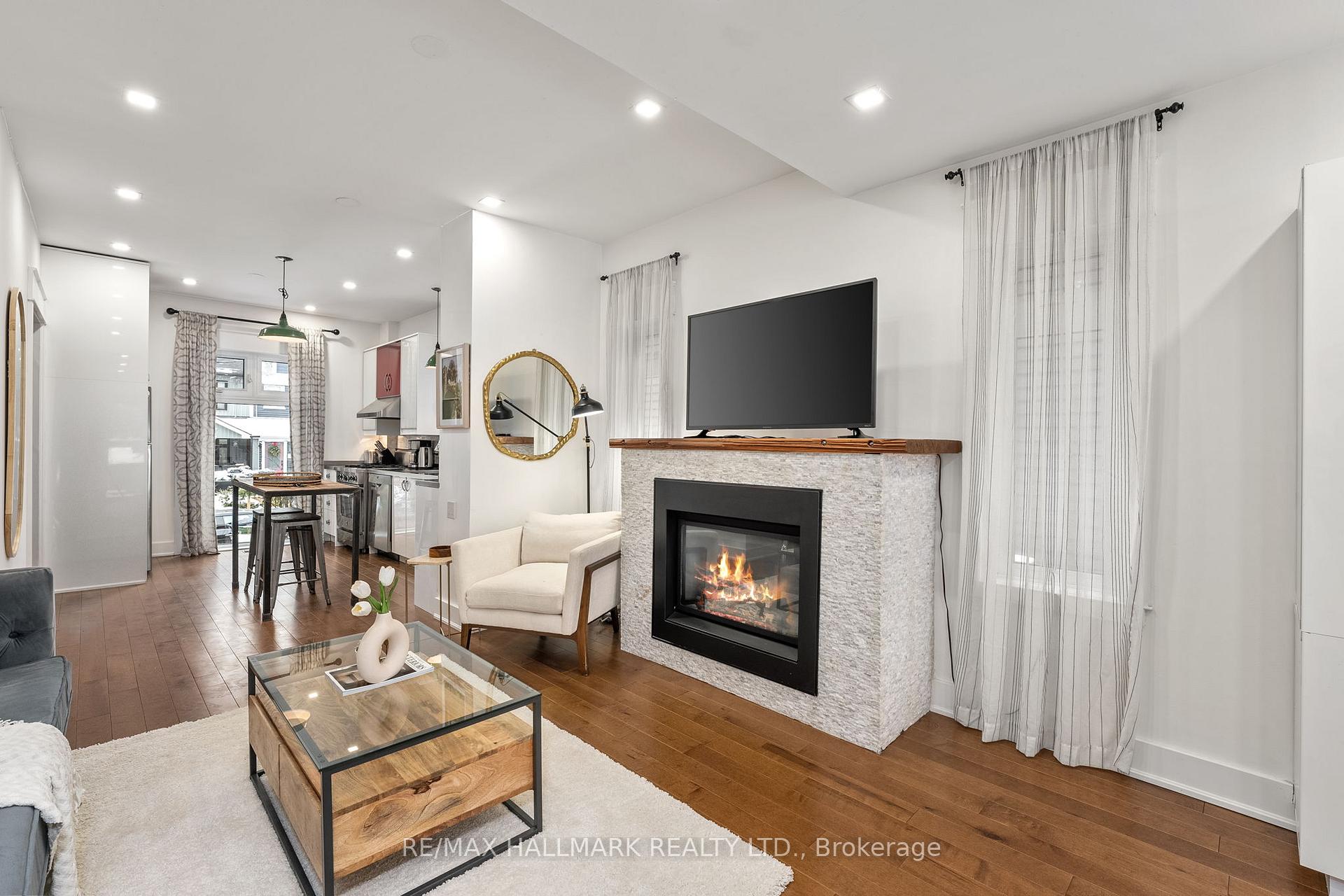 Front of Unit Main & Lower, 13 Woodfield Road