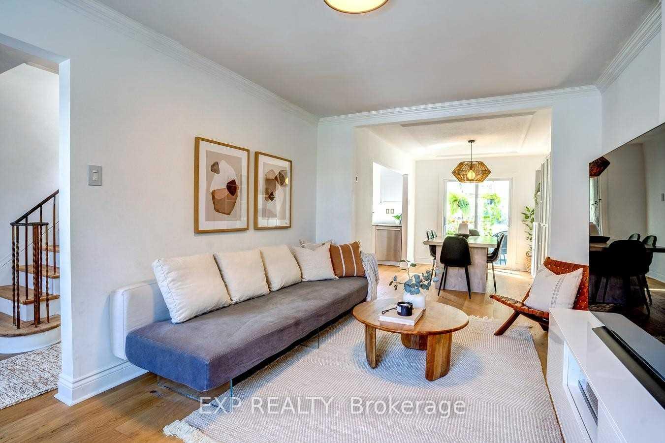 Photo 3 of Unit Upper, 960 Pape Avenue, Toronto, Broadview North — HOMEH