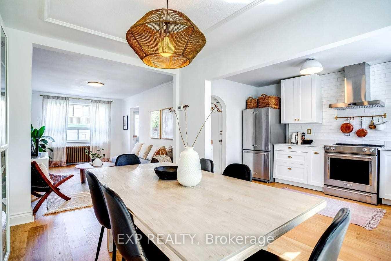 Photo 6 of Unit Upper, 960 Pape Avenue, Toronto, Broadview North — HOMEH