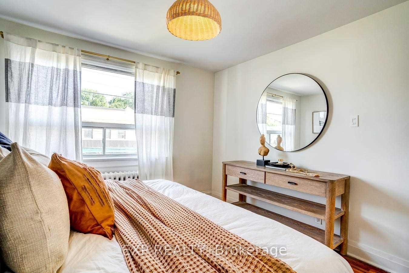 Photo 12 of Unit Upper, 960 Pape Avenue, Toronto, Broadview North — HOMEH