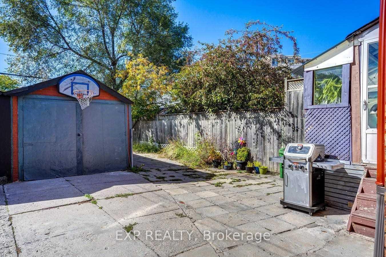 Photo 21 of Unit Upper, 960 Pape Avenue, Toronto, Broadview North — HOMEH