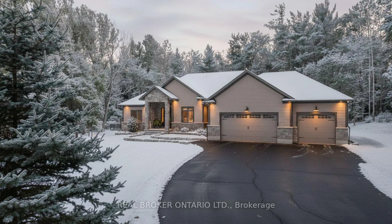 Front of 49 Sydenham Trail W
