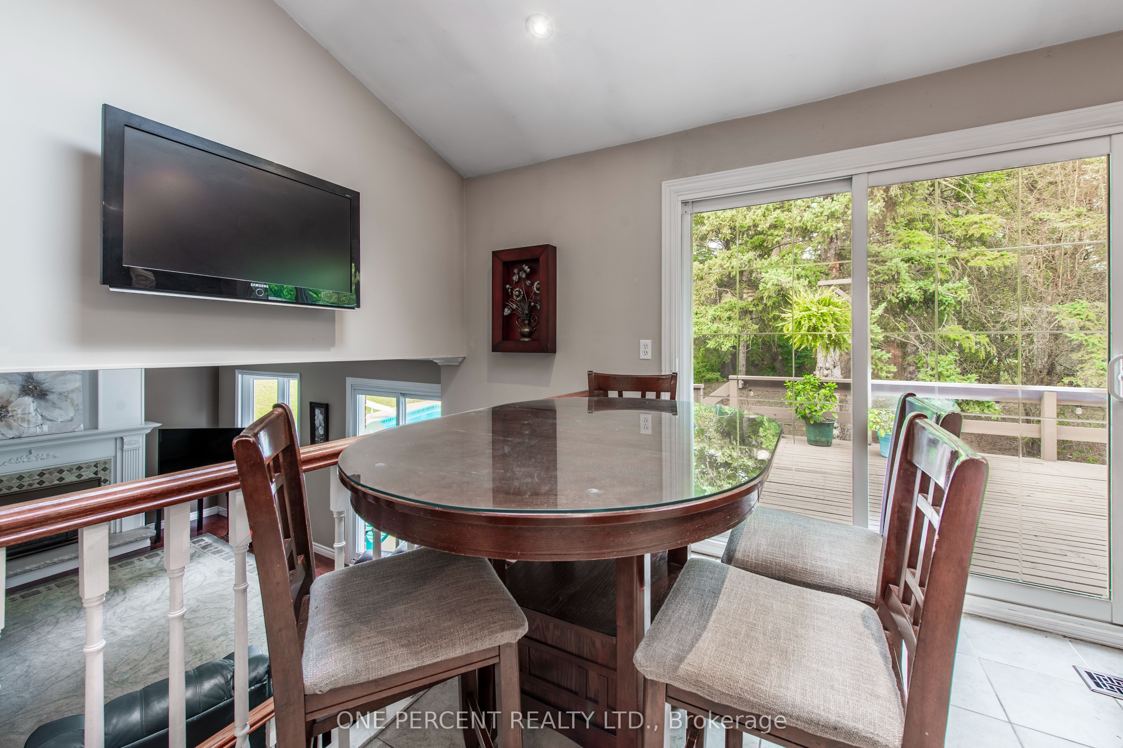 Photo 51 of 52 Boreham Circle, Brampton, Snelgrove — HOMEH