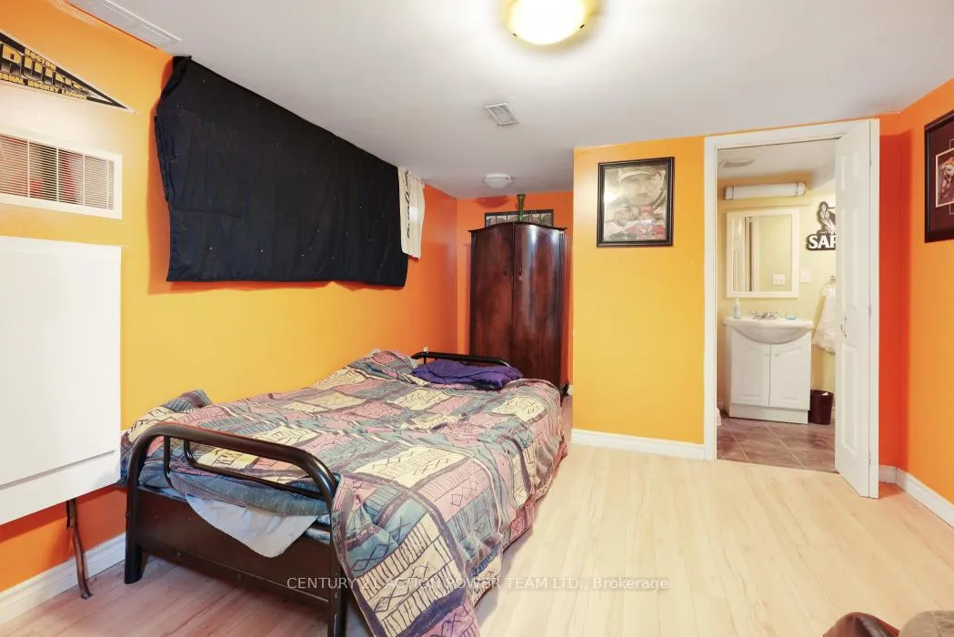 Photo 19 of 642 Borthwick Avenue, Ottawa, Castle Heights/Rideau High — HOMEH