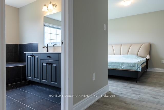 Photo 23 of 8 Venture Way, Thorold, Rolling Meadows — HOMEH