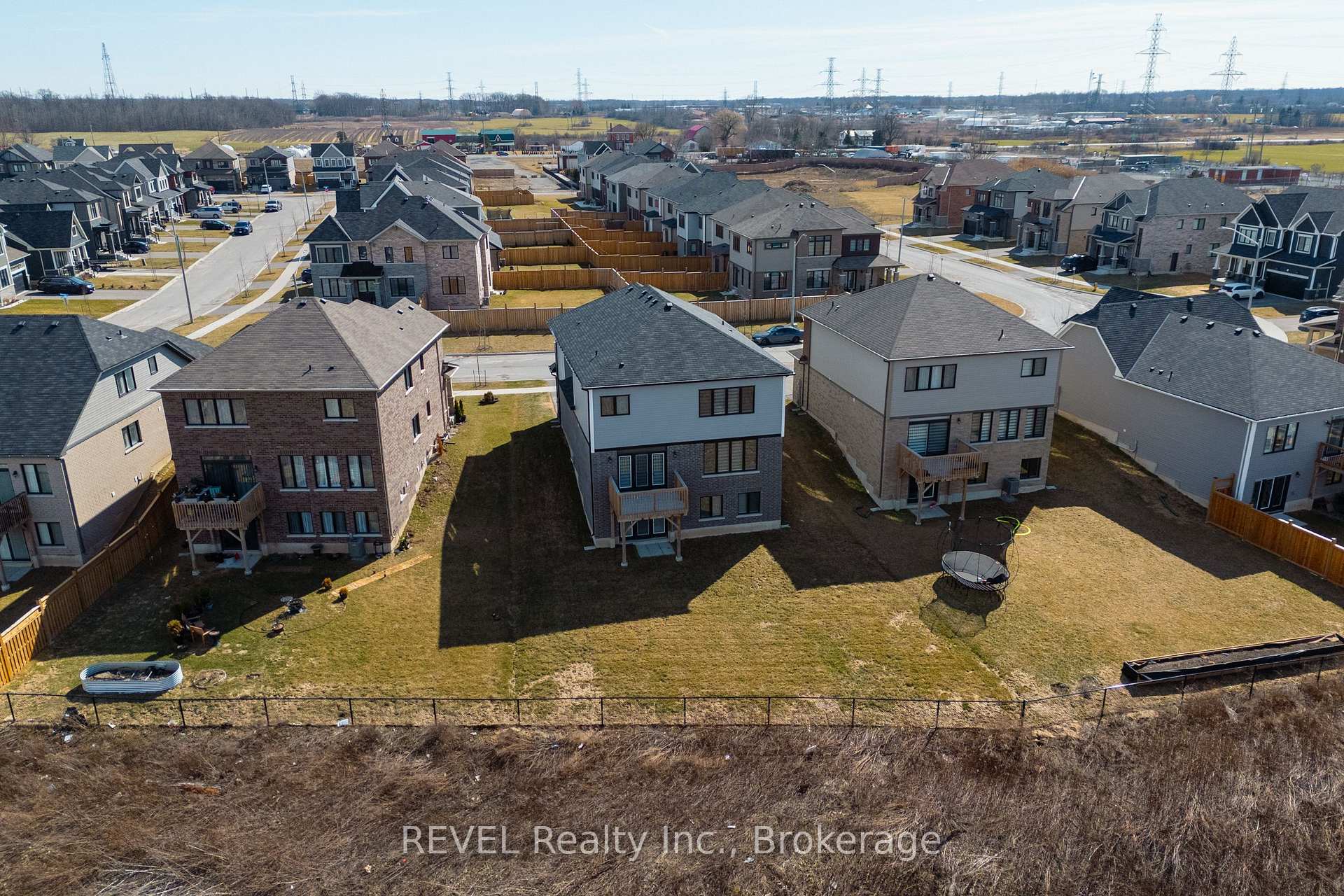 Photo 39 of 80 Explorer Way, Thorold, Rolling Meadows — HOMEH