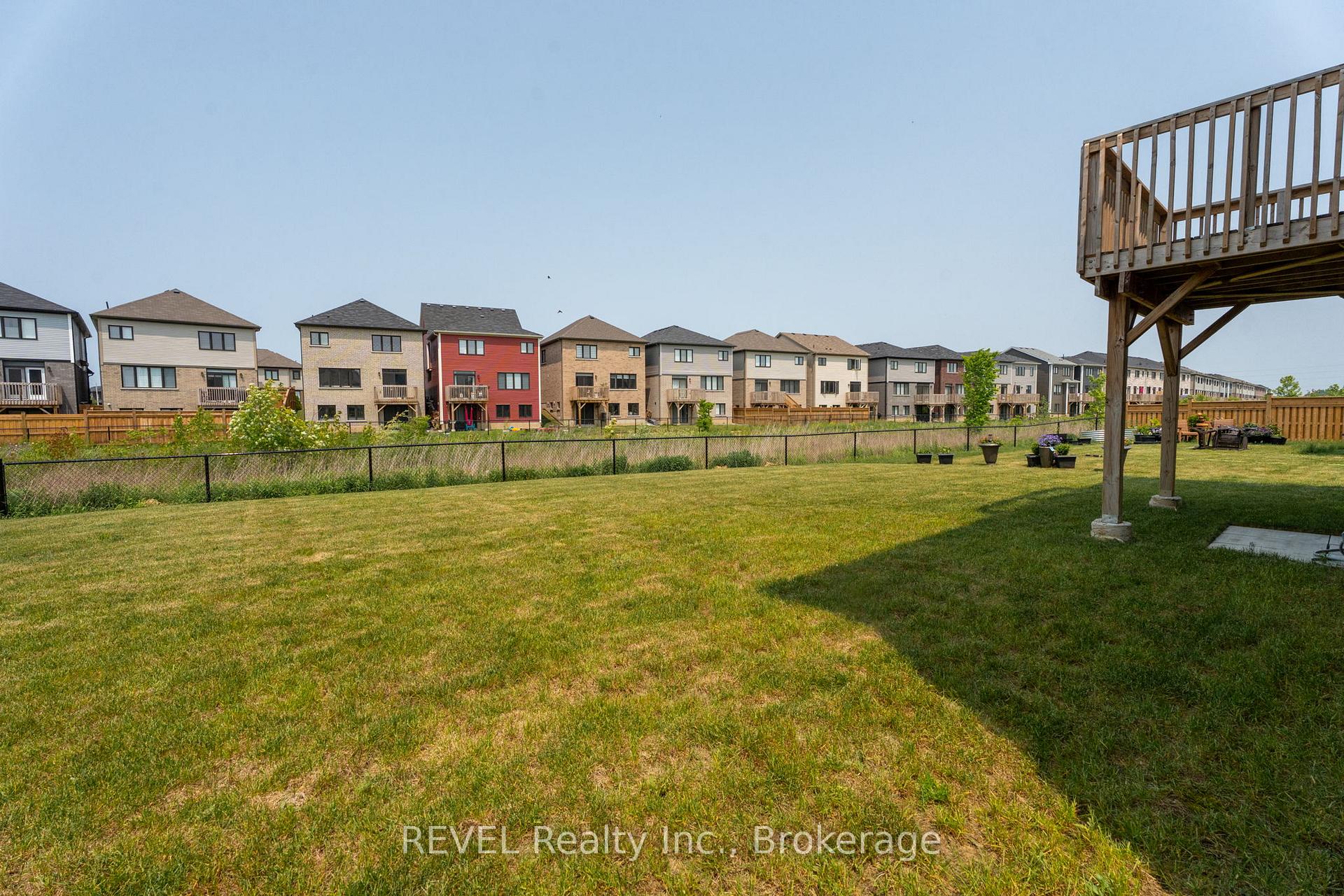 Photo 43 of 80 Explorer Way, Thorold, Rolling Meadows — HOMEH
