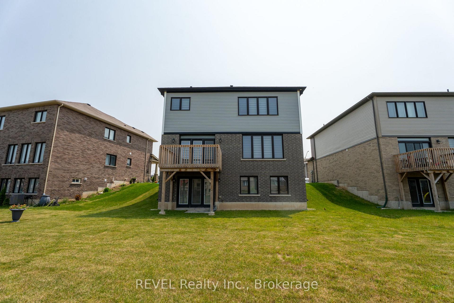 Photo 45 of 80 Explorer Way, Thorold, Rolling Meadows — HOMEH