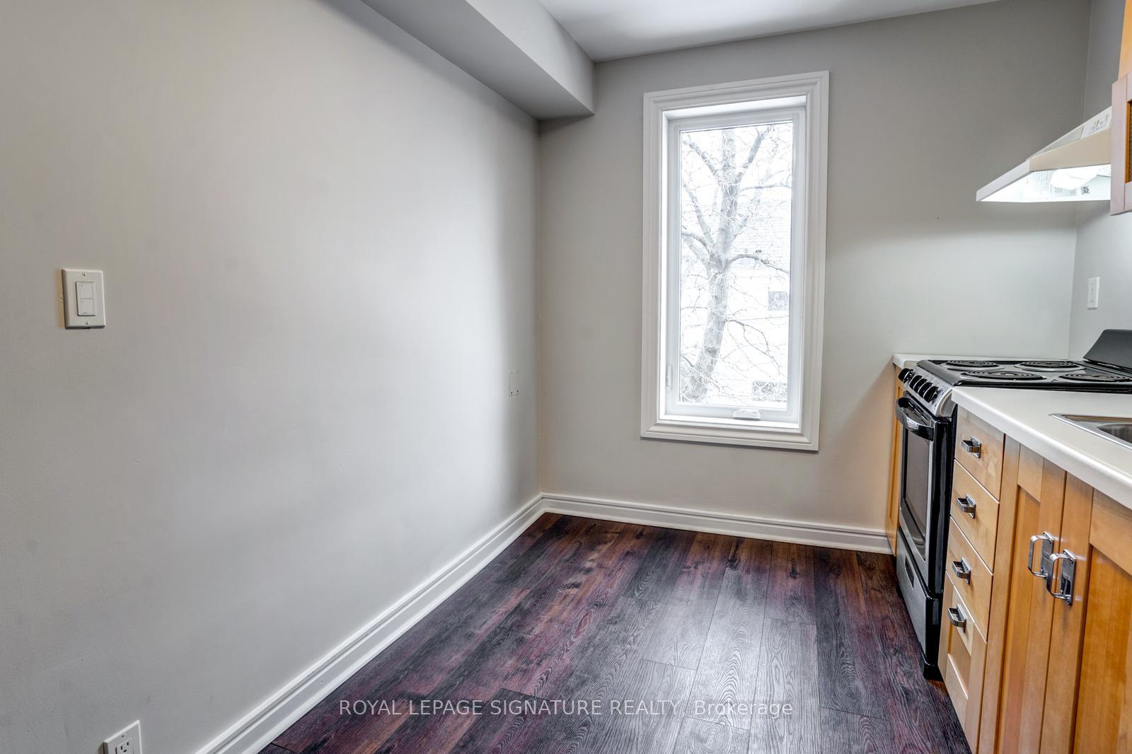 Photo 7 of Unit Upper, 689 Pape Avenue, Toronto, Blake-Jones — HOMEH