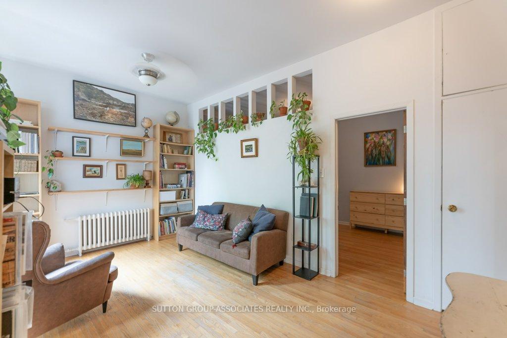 Photo 5 of Unit Back Main & Lower, 518 Euclid Avenue, Toronto, Palmerston-Little Italy — HOMEH