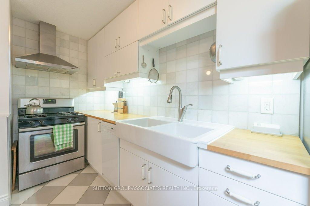 Photo 15 of Unit Back Main & Lower, 518 Euclid Avenue, Toronto, Palmerston-Little Italy — HOMEH
