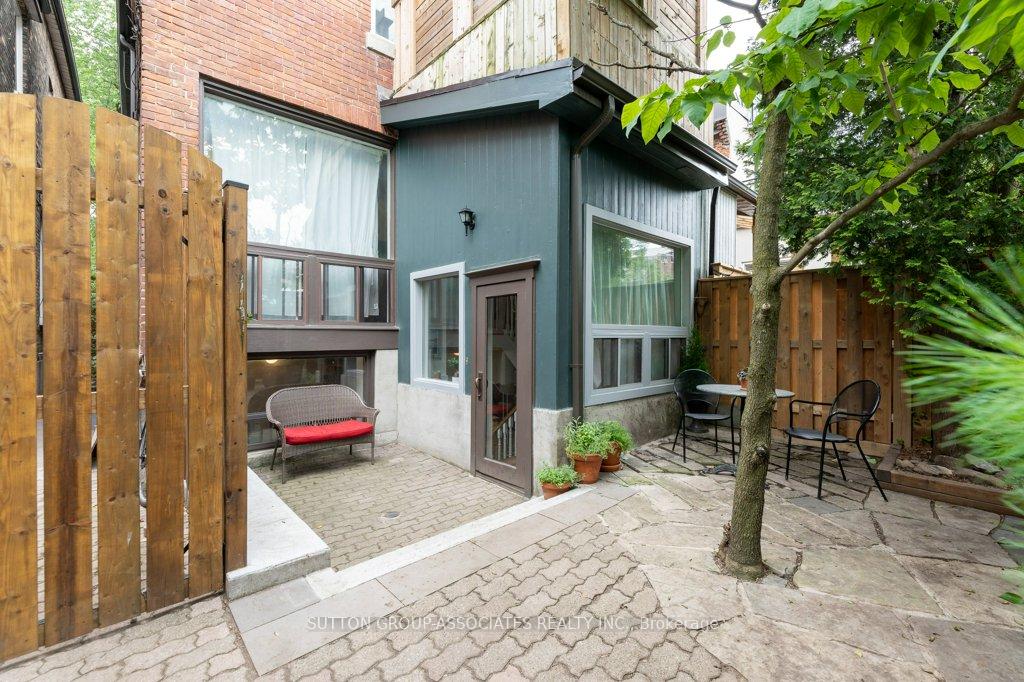Photo 24 of Unit Back Main & Lower, 518 Euclid Avenue, Toronto, Palmerston-Little Italy — HOMEH