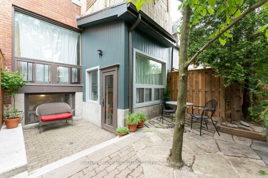 Photo 25 of Unit Back Main & Lower, 518 Euclid Avenue, Toronto, Palmerston-Little Italy — HOMEH