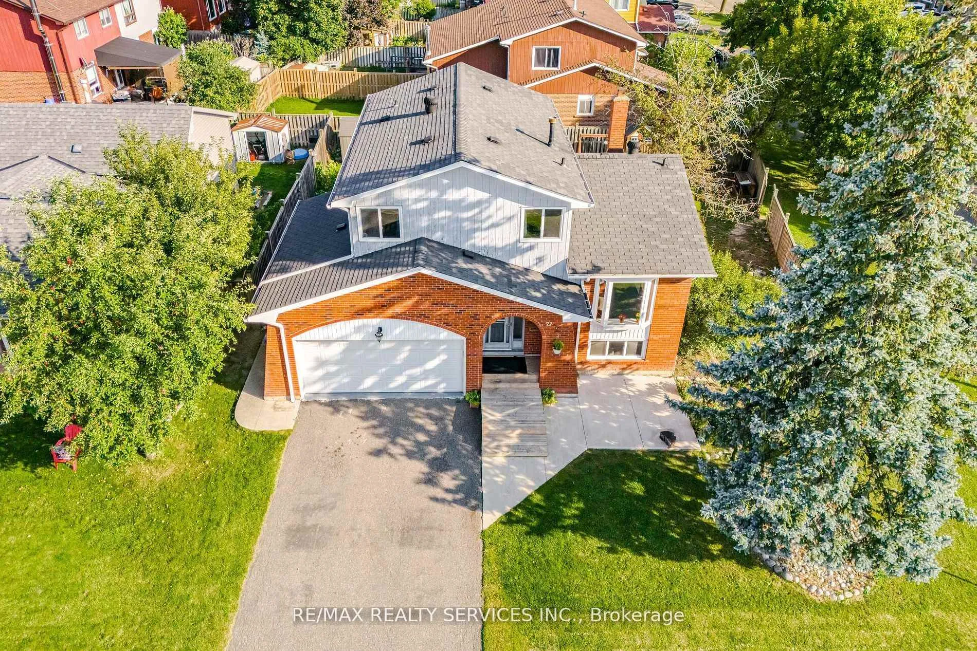Front of 73 Blackthorn Lane