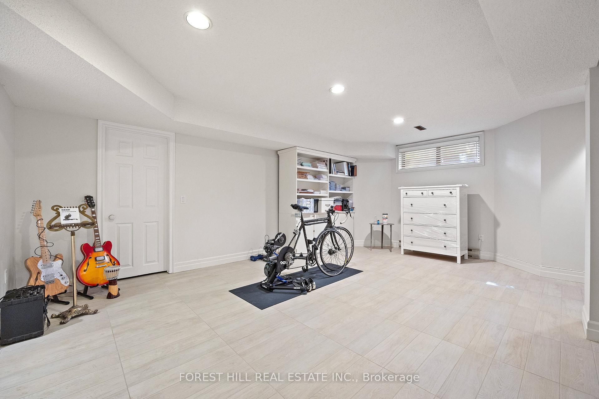 Photo 26 of 88 Yonge Boulevard, Toronto, Bedford Park-Nortown — HOMEH