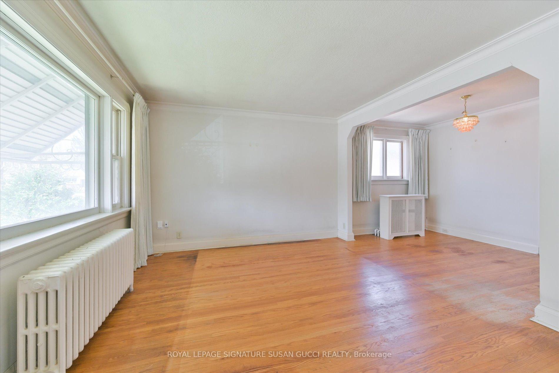 Photo 3 of 115 Cedarcrest Boulevard, Toronto, O'Connor-Parkview — HOMEH