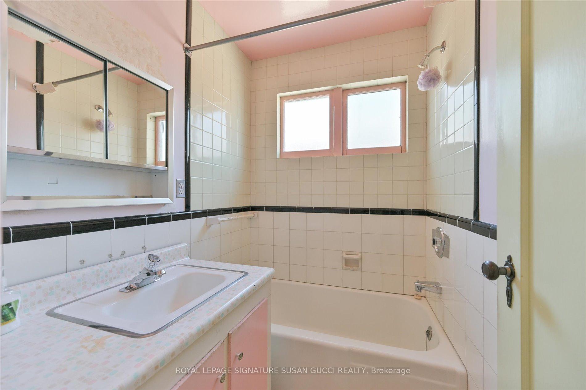 Photo 14 of 115 Cedarcrest Boulevard, Toronto, O'Connor-Parkview — HOMEH