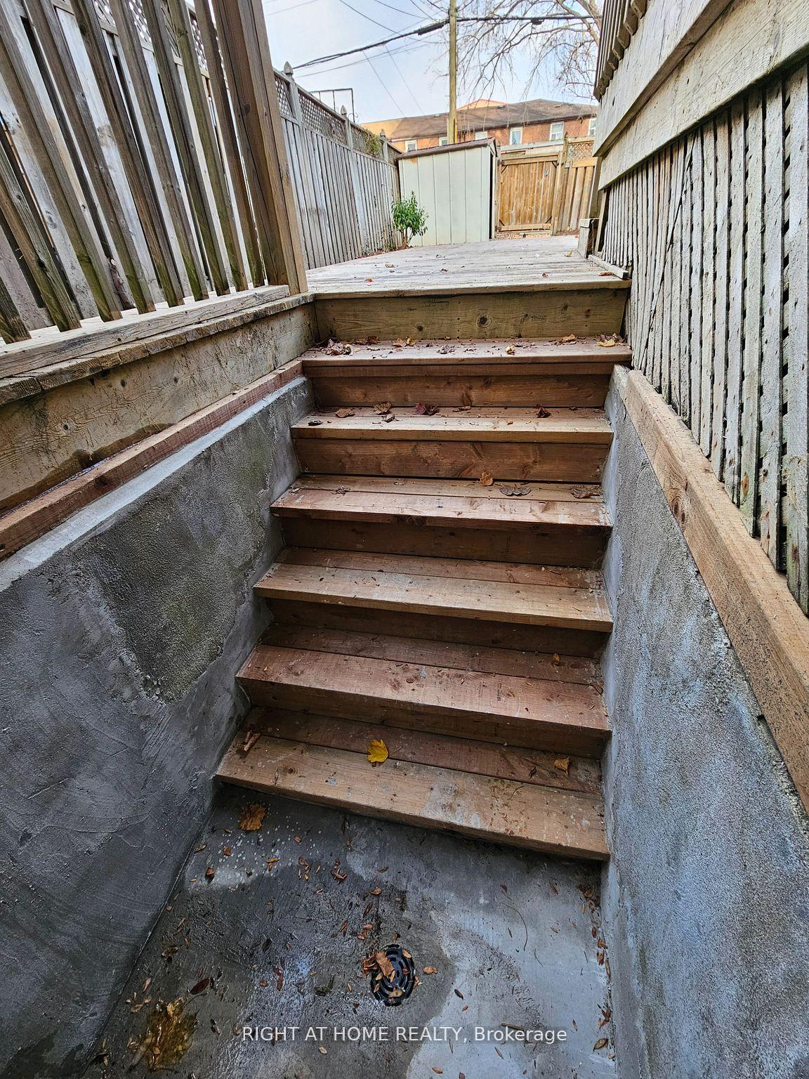 Photo 4 of Unit #2, 127 Heward Avenue, Toronto, South Riverdale — HOMEH