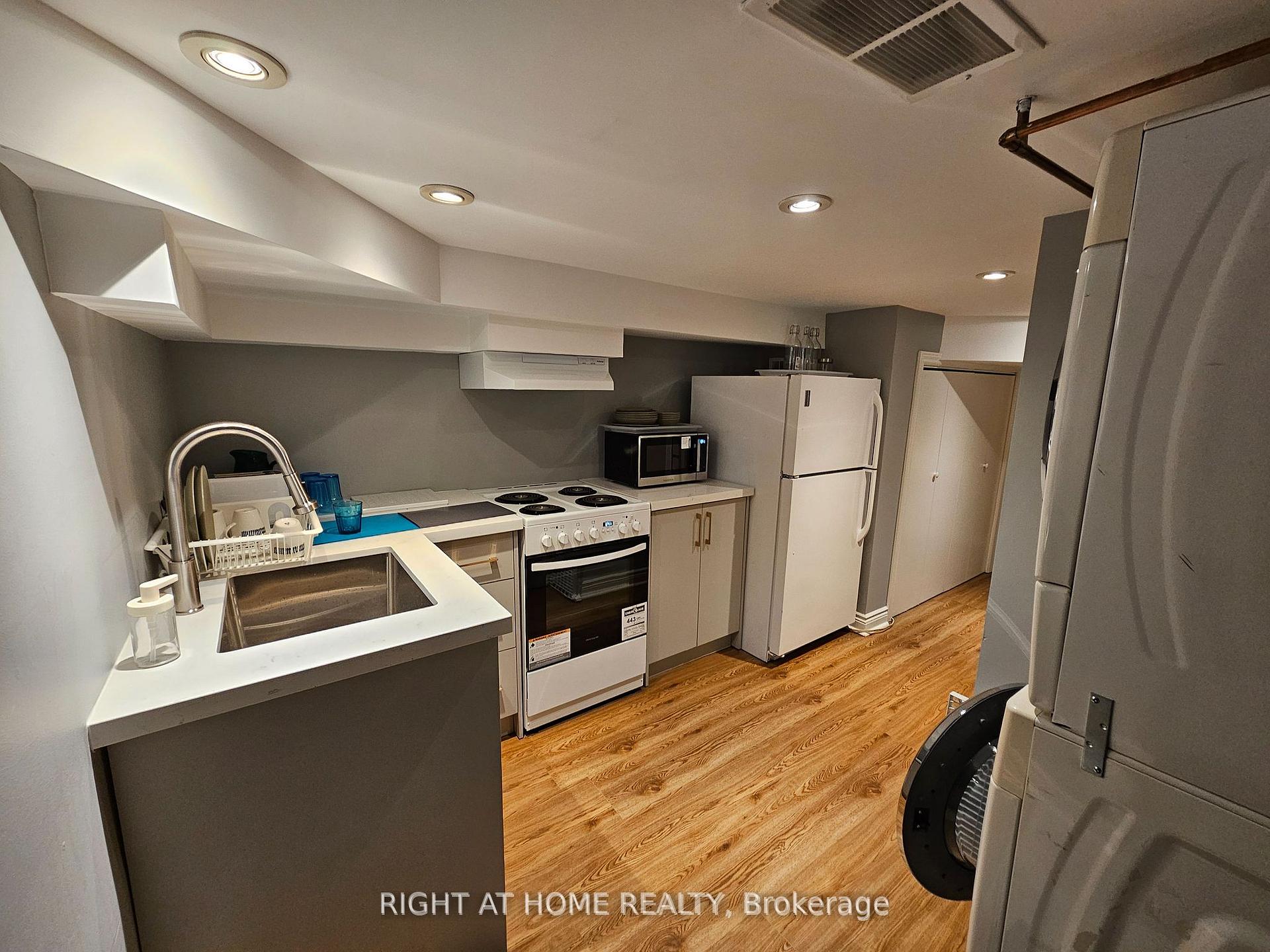 Photo 7 of Unit #2, 127 Heward Avenue, Toronto, South Riverdale — HOMEH