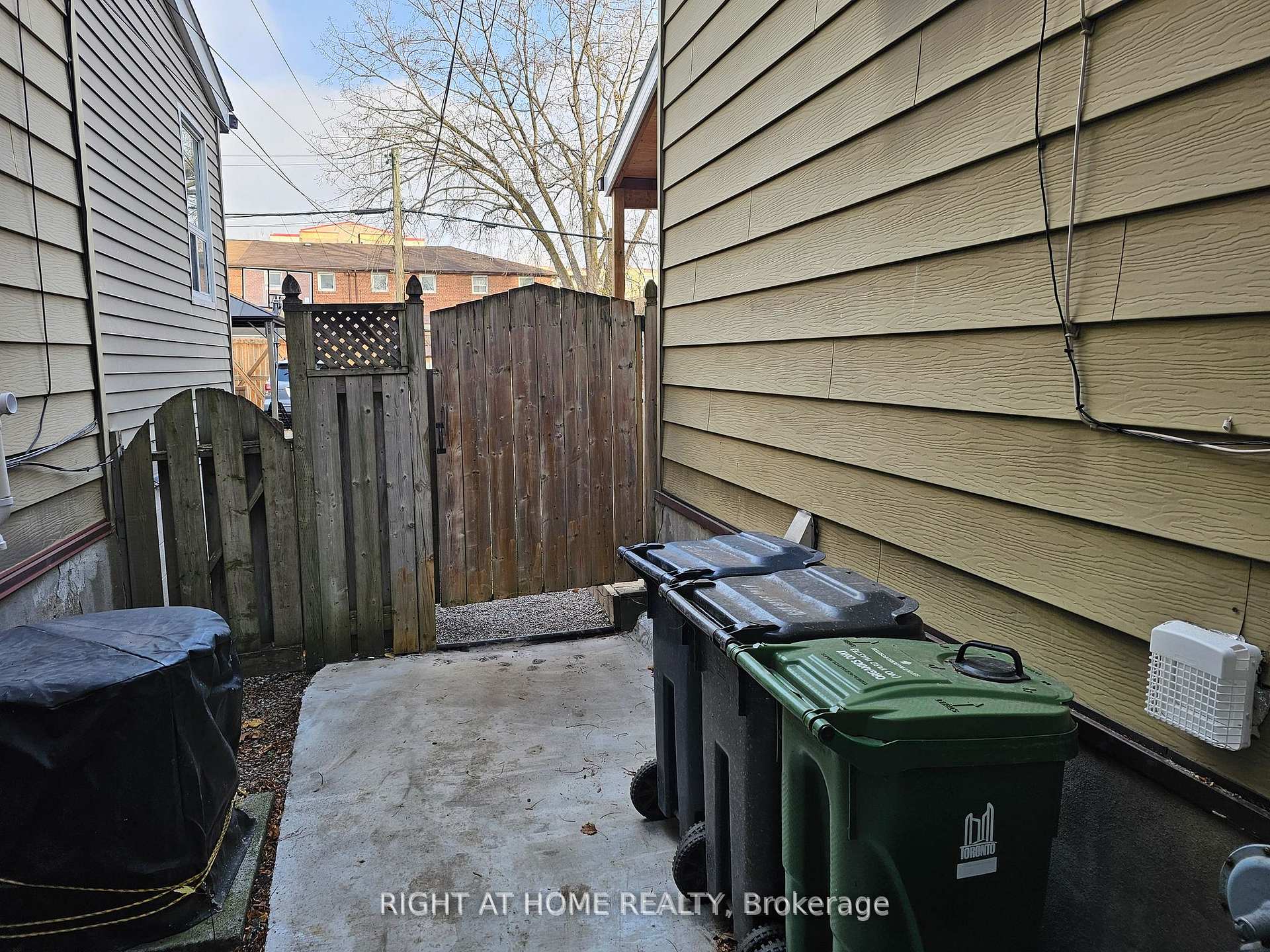 Photo 18 of Unit #2, 127 Heward Avenue, Toronto, South Riverdale — HOMEH