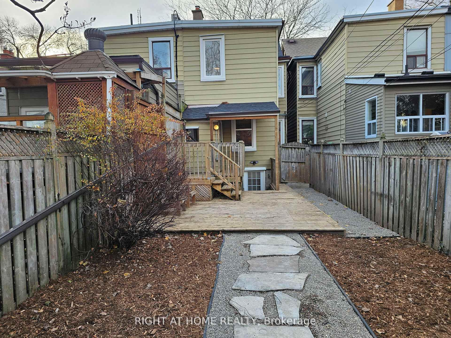 Photo 19 of Unit #2, 127 Heward Avenue, Toronto, South Riverdale — HOMEH