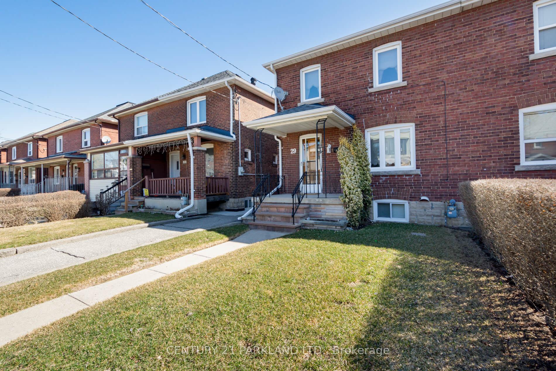 Photo 2 of 29 Cadorna Avenue, Toronto, Danforth Village-East York — HOMEH