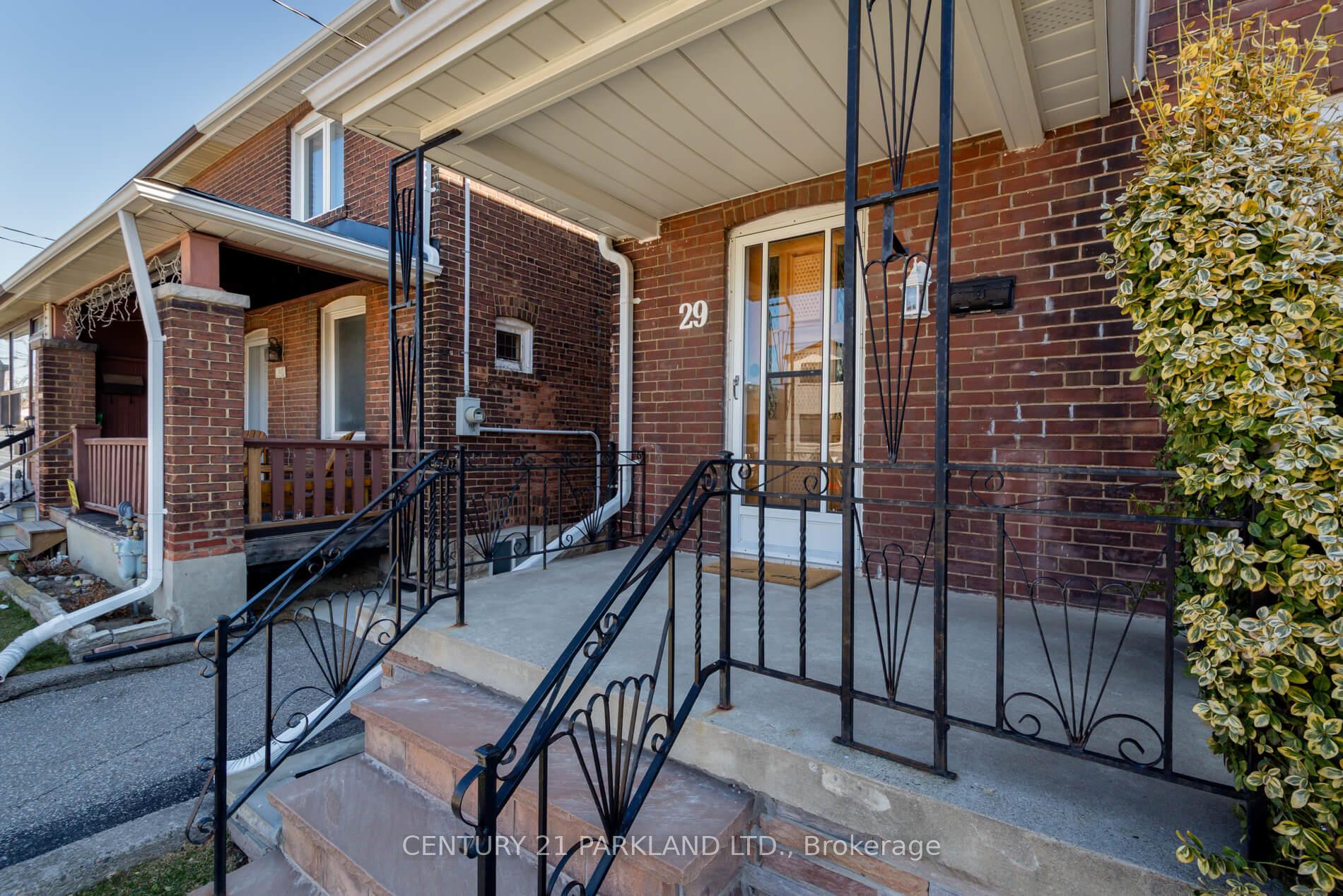 Photo 3 of 29 Cadorna Avenue, Toronto, Danforth Village-East York — HOMEH