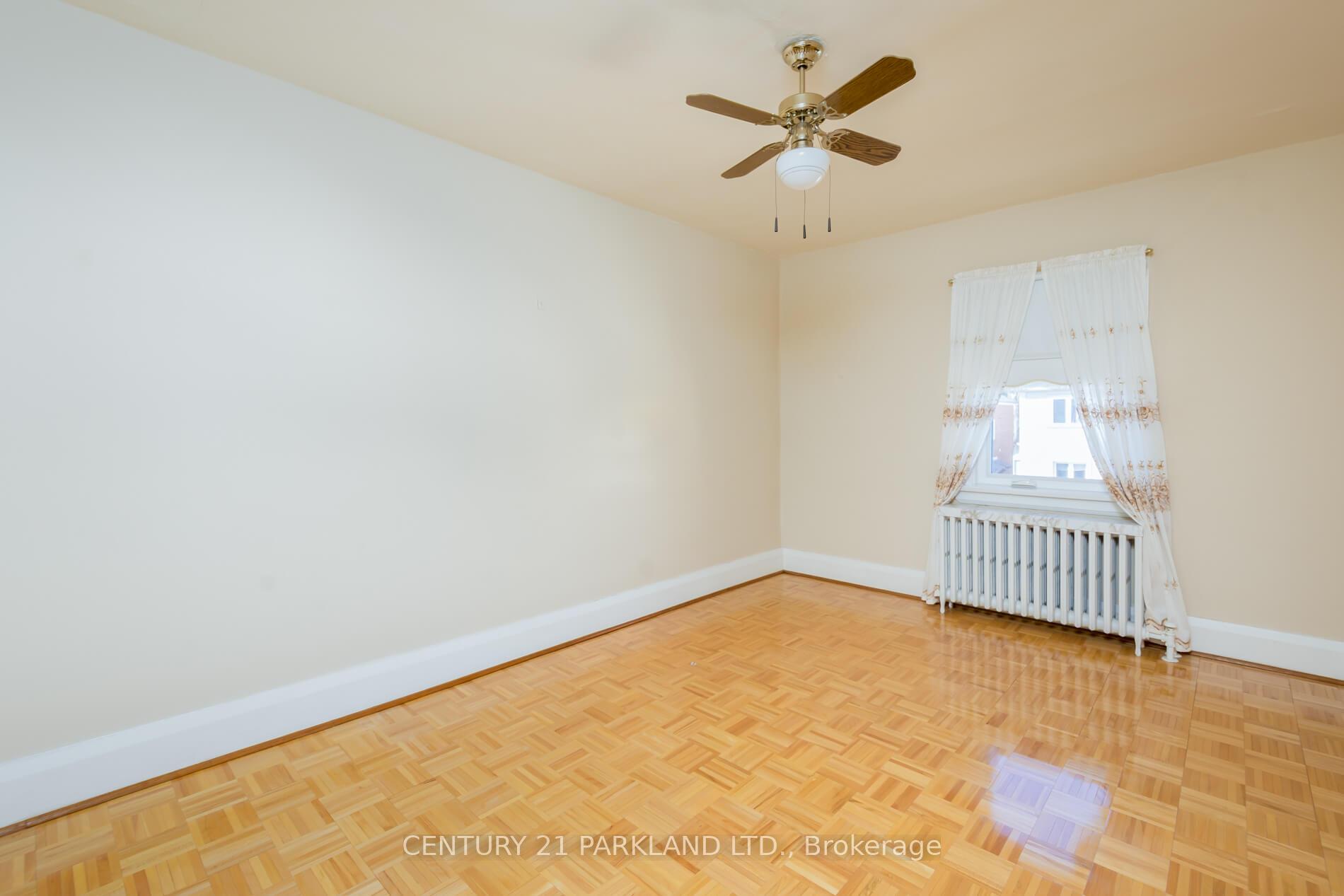 Photo 15 of 29 Cadorna Avenue, Toronto, Danforth Village-East York — HOMEH