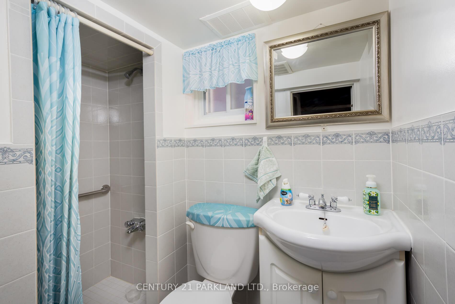 Photo 27 of 29 Cadorna Avenue, Toronto, Danforth Village-East York — HOMEH