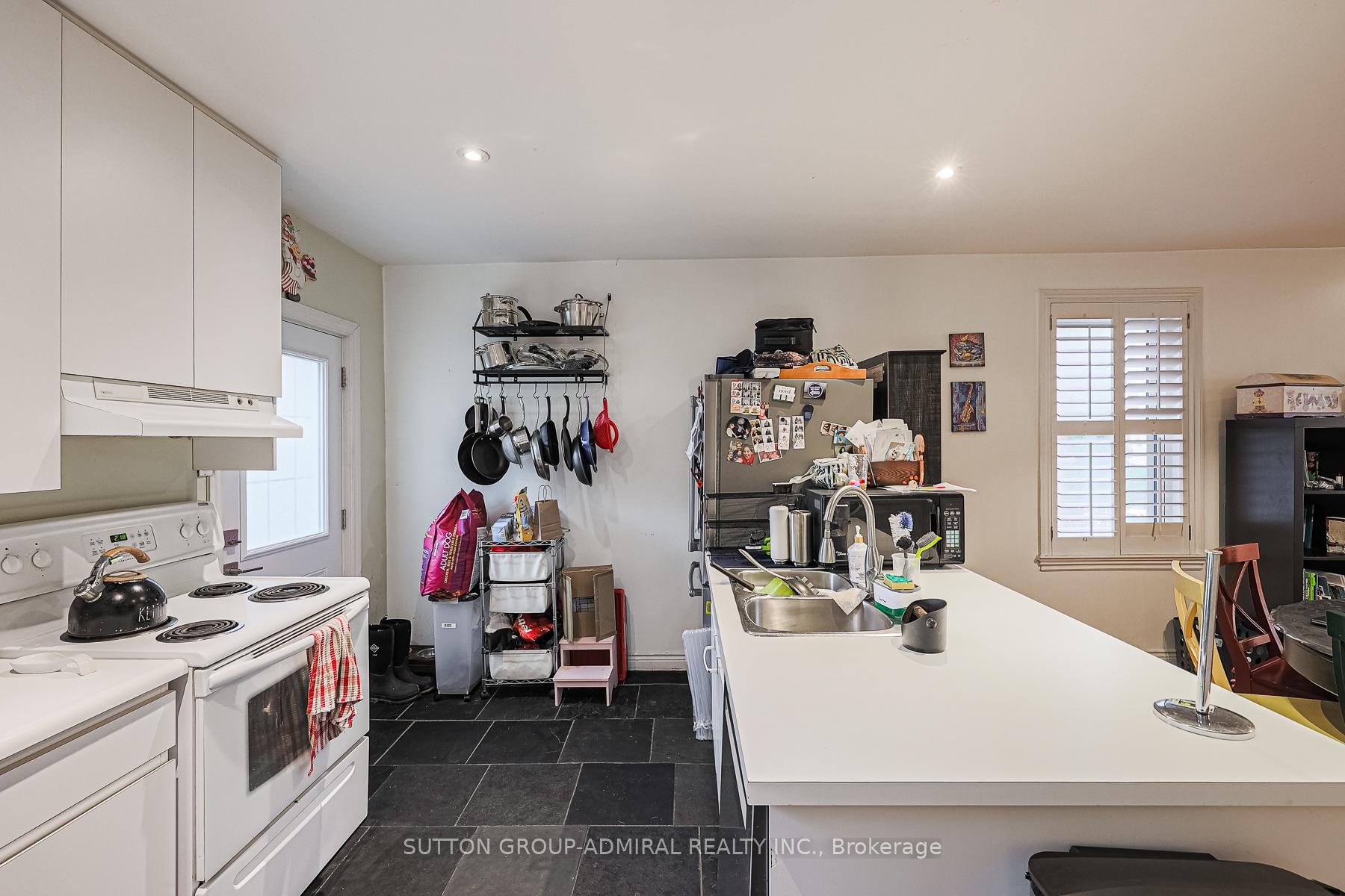Photo 10 of 117 Helendale Avenue, Toronto, Yonge-Eglinton — HOMEH