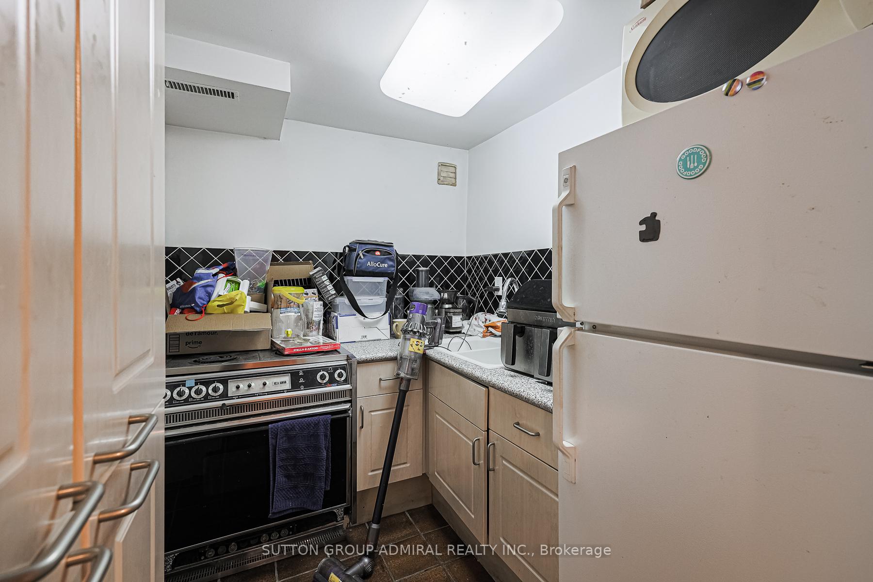 Photo 22 of 117 Helendale Avenue, Toronto, Yonge-Eglinton — HOMEH